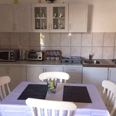 Apartment Antonija Povile Esterno foto