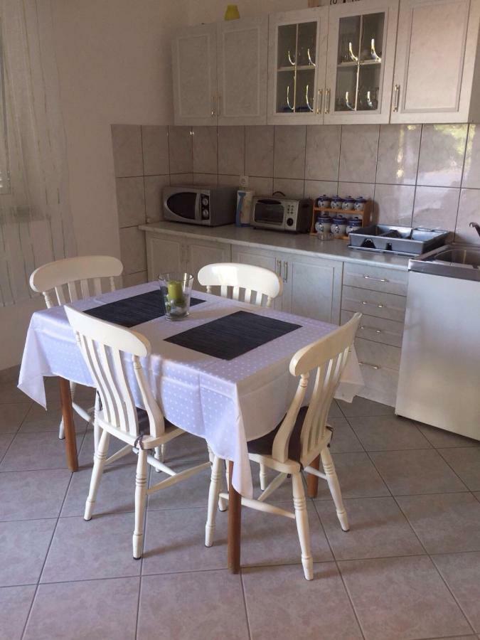 Apartment Antonija Povile Esterno foto