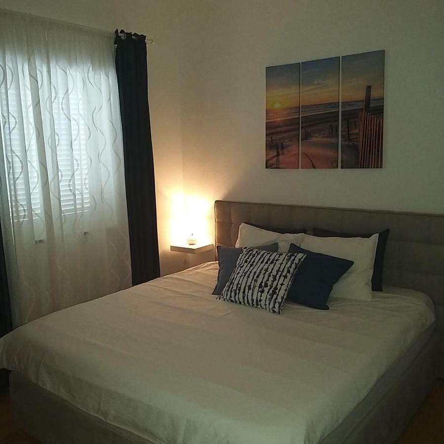 Apartment Antonija Povile Esterno foto